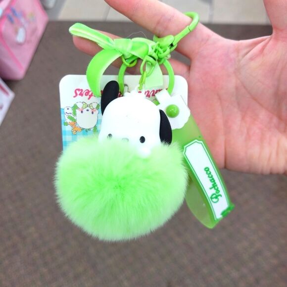 Brand New Sanrio Pochacco Flurry Keychain - Picture 1 of 9